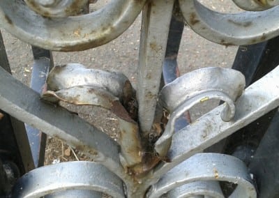 cast iron gate restoration victory sports ground southend 02