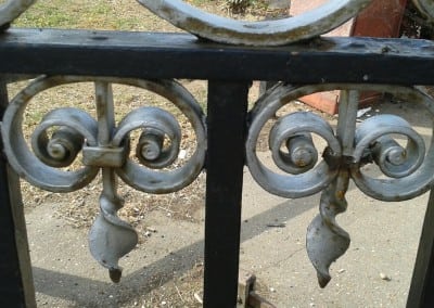 cast iron gate restoration victory sports ground southend 03