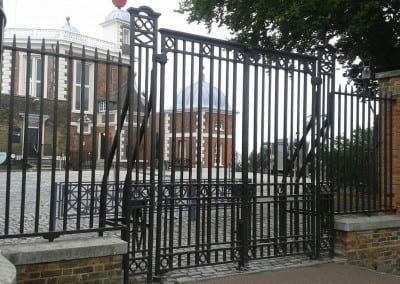 cast iron gate survey national maritime museum greenwich london 031