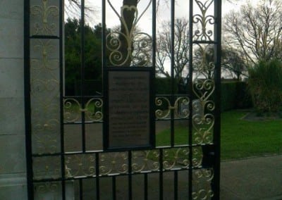 restoration of wrought iron metal gates and railings chalkwell park southend on sea 04
