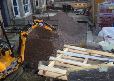 custom made estate fencing carnarvon road london e18 04