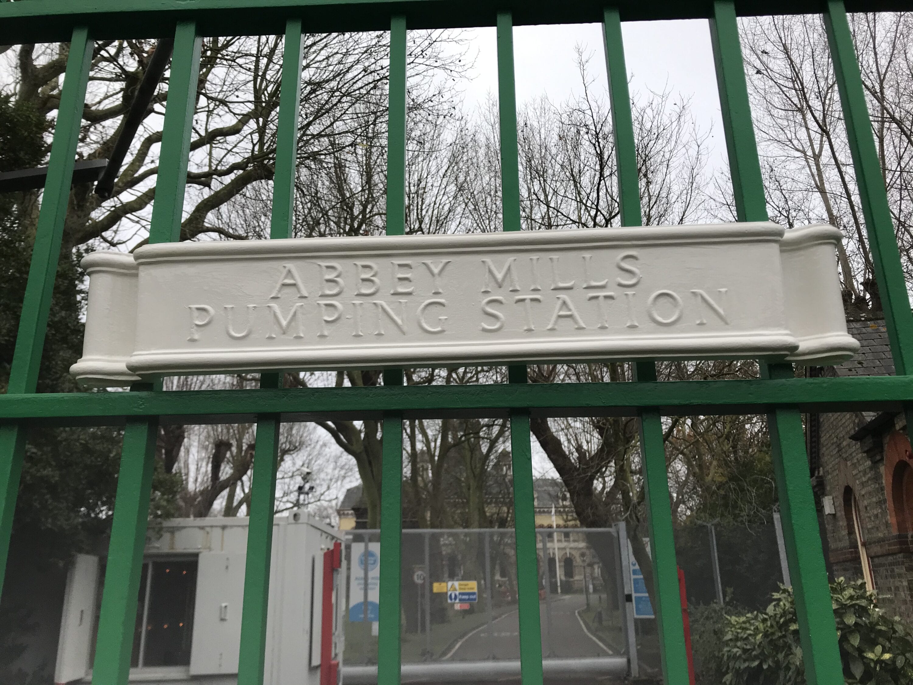 Gate Redecoration, London E15 9