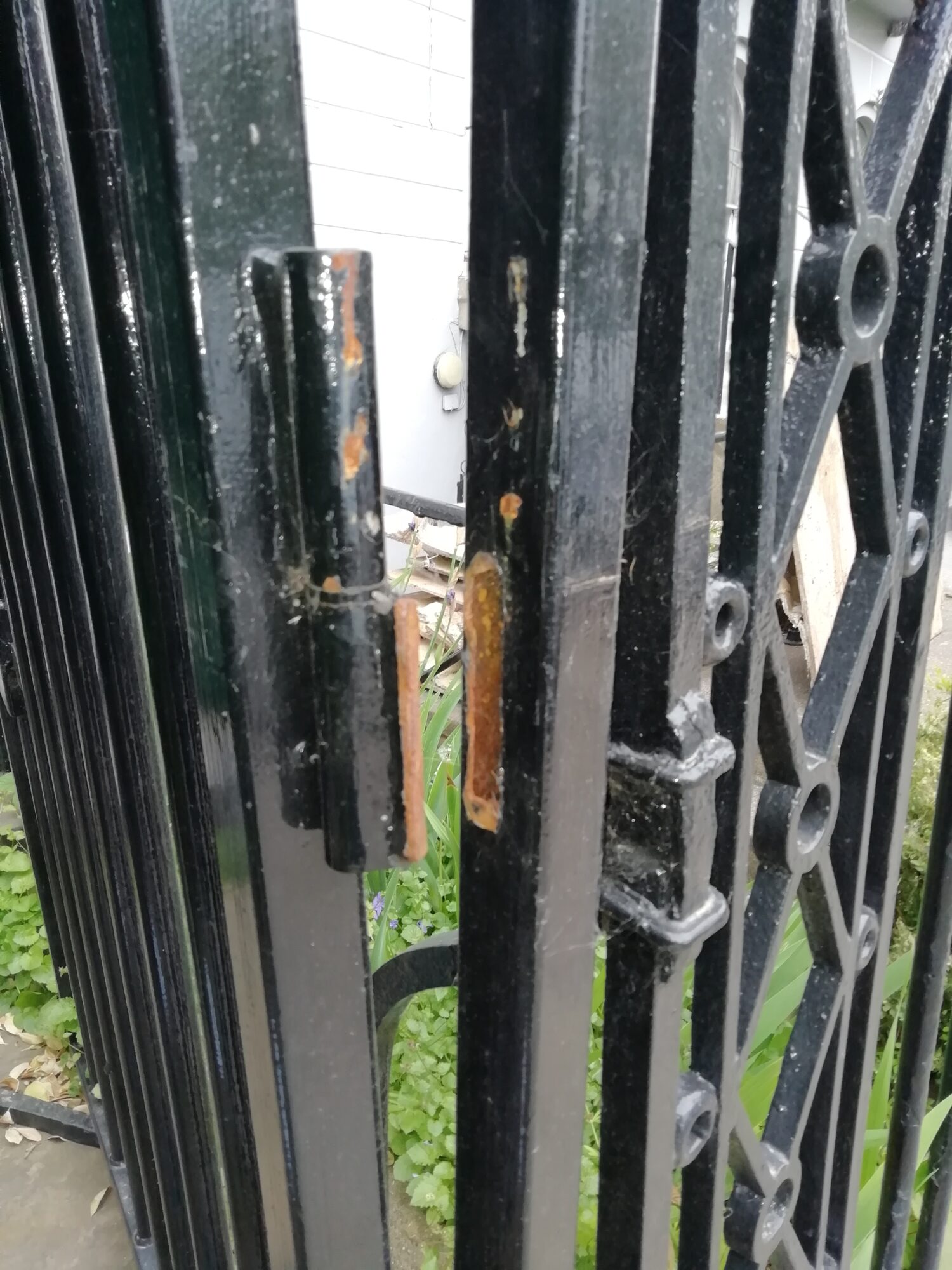 Replaced Gate Hinge, Islington, London H1 3