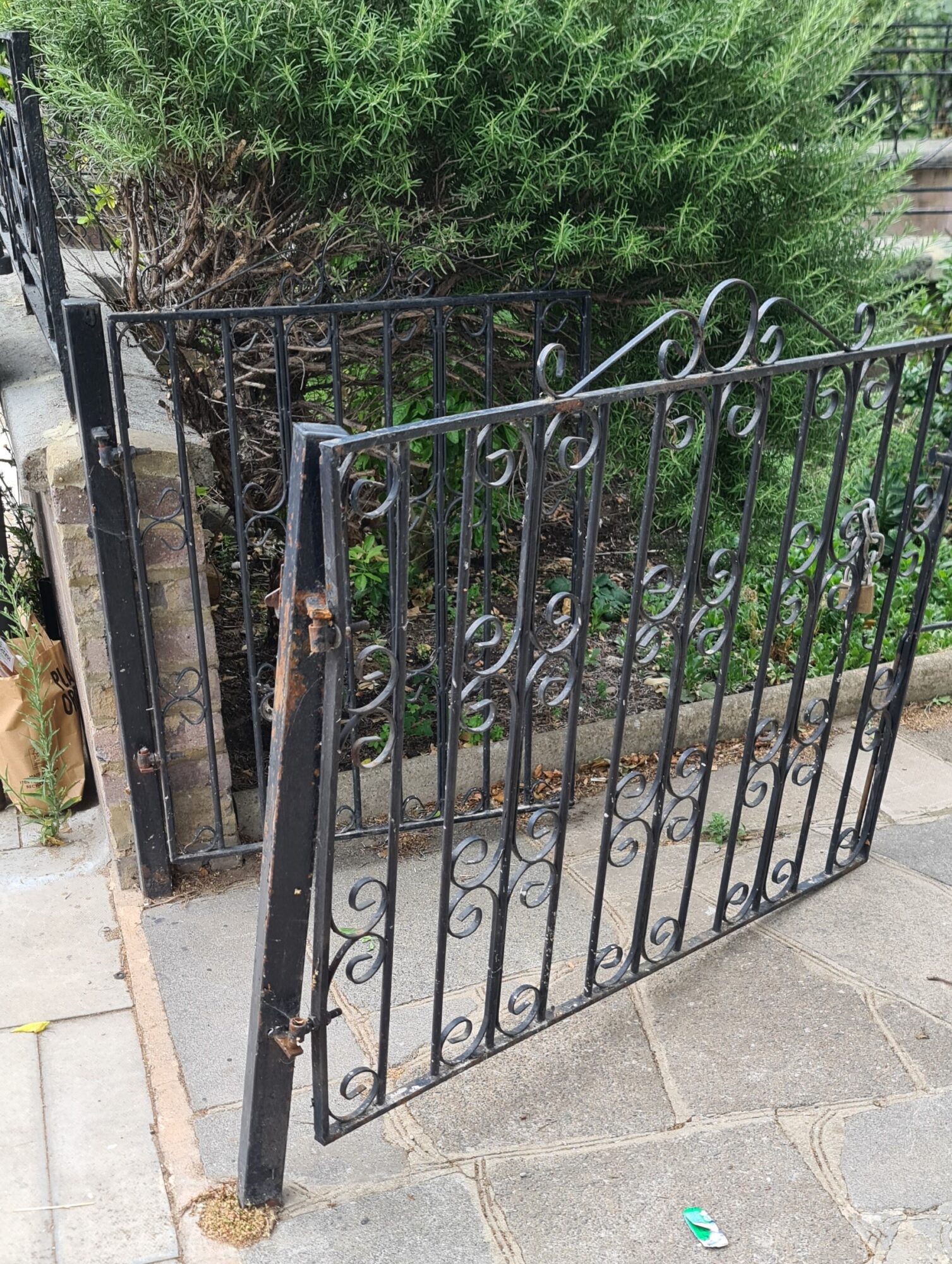 Gate Repair, London N10 2