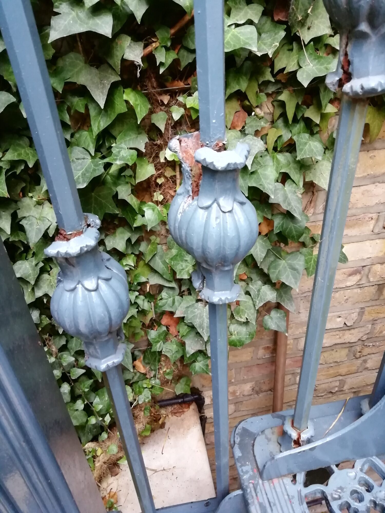 Railing Restoration, Chelsea, London SW3 7