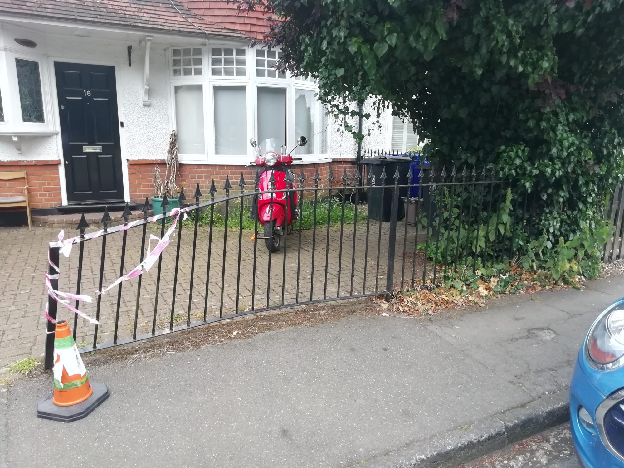 Replacement of Damaged Railings, Gerrards Cross, Buckinghamshire 3