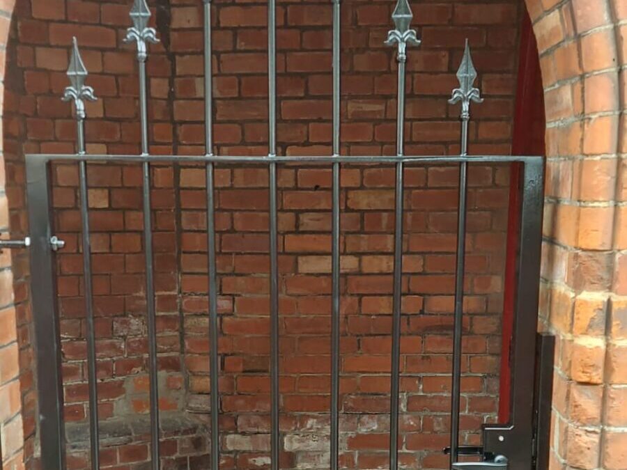 New Gate For 19th Century St. Thomas the Apostle Church, Finsbury Park, London N4