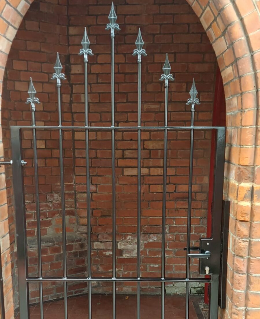 New Gate For 19th Century St. Thomas the Apostle Church, Finsbury Park, London N4 1