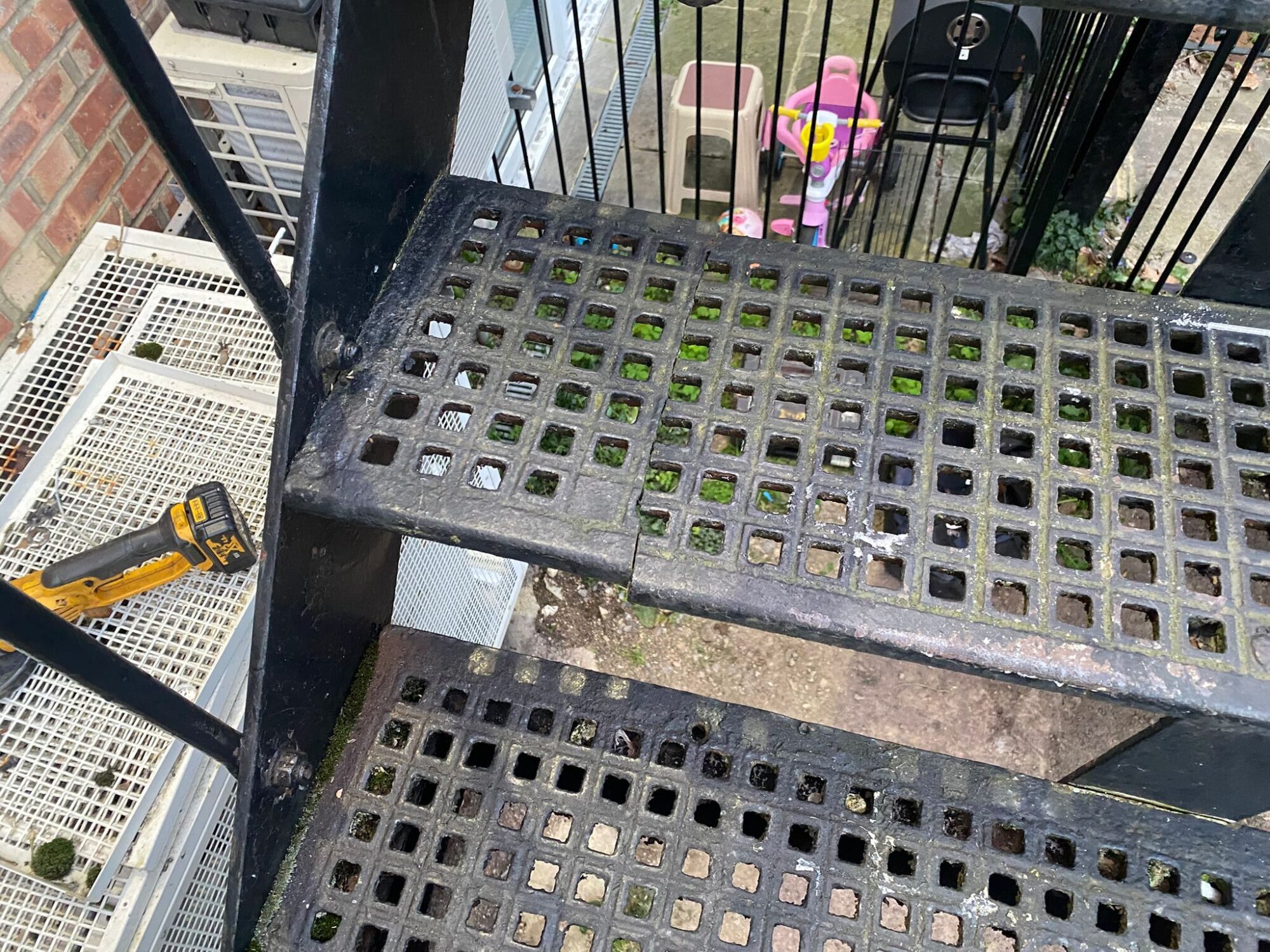 Replacement of Broken Tread, Wallington, Surrey 2