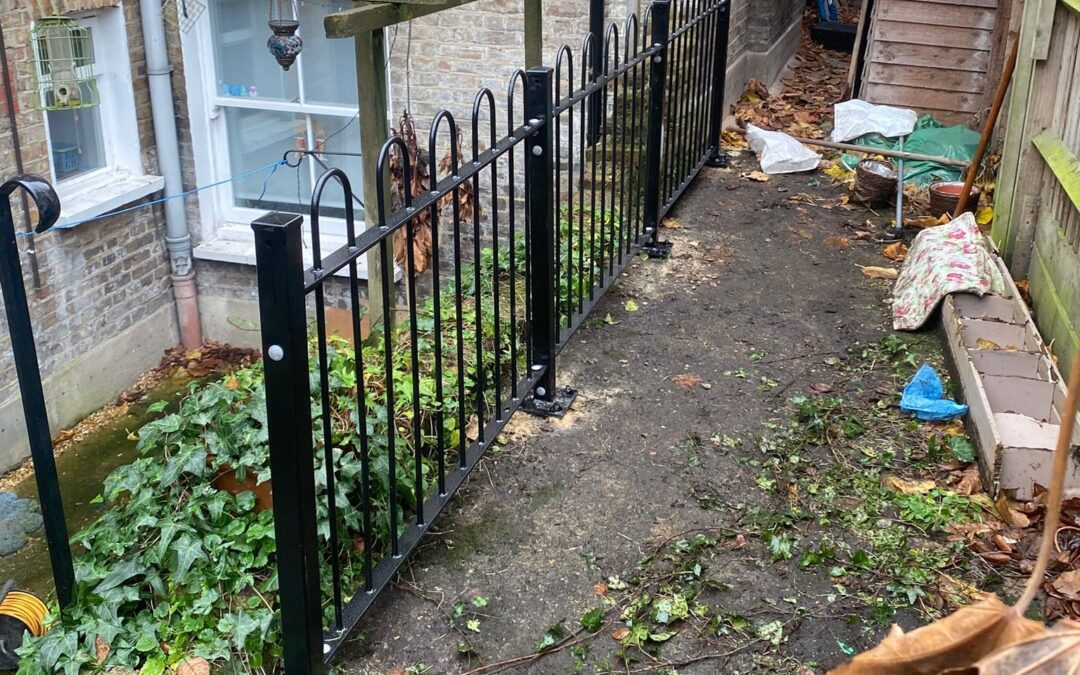 New Railings, Twickenham, Surrey