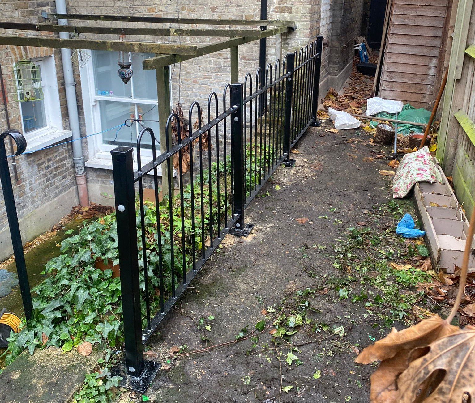 New Railings, Twickenham, Surrey 1